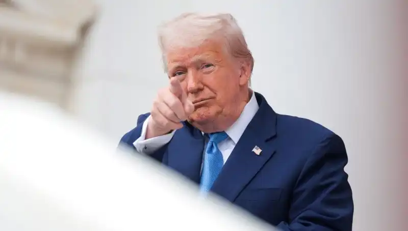 Adalet Bakanlığı'ndan Şok Açıklama: Trump’ın Epstein Belgelerinde İsmi Geçiyor!