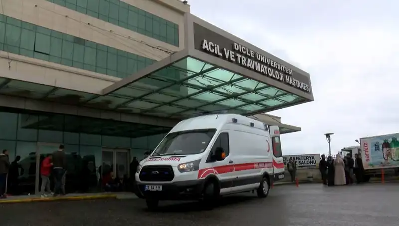 Silahlı Saldırı Sonrası Kuzen ve Oğul Arasında Kanlı Hesaplaşma: 1 Ölü, 1 Yaralı