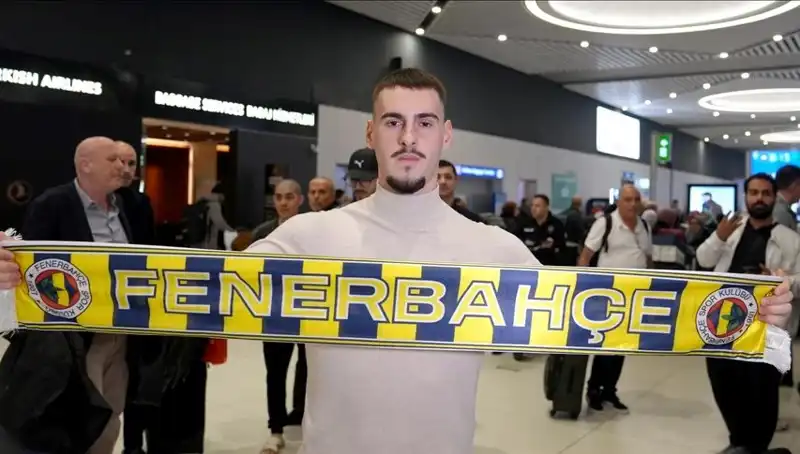 Fenerbahçe'den Önemli Hamle: Mimovic'in Lisansı Çıkarıldı!