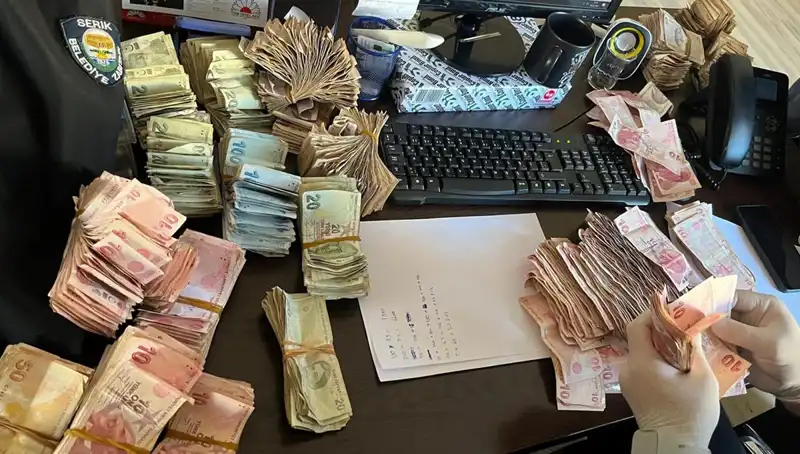 Dilencinin Üzerinden Çıkan Uçuk Miktar, Şok Etkisi Yarattı!