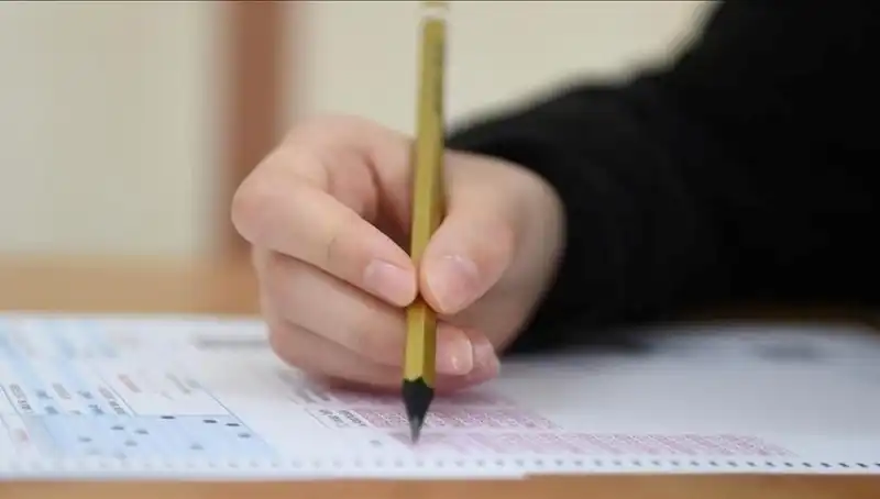 LGS 2023’te Öğrencilerin Yüzde 70’i Zorlandı: Soruların Zorluğu Eleştiriliyor