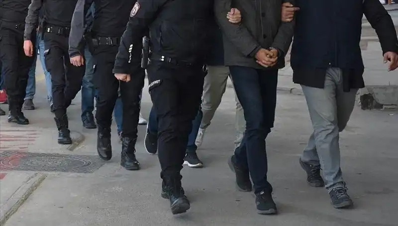 FETÖ Operasyonları Kapsamında 5 İlde 10 Gözaltı Gerçekleşti