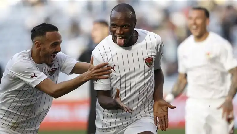 Süper Lig 36. Haftası: Şampiyonluk Yarışı Kızışıyor, Kritik Maçlar Bizi Bekliyor