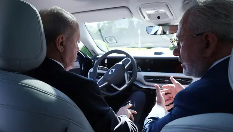 Cumhurbaşkanı Erdoğan, Togg'un Yeni Modelini Tanıttı: Geleceğin Otomobili