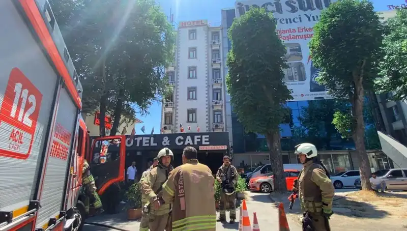 Fatih’te Otel Yemekhanesinde Yangın Çıktı: Ayrıntılar Geliyor