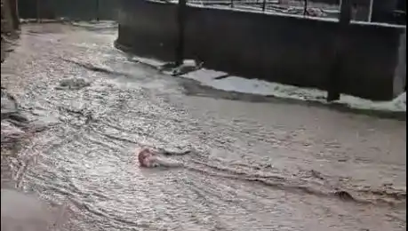 Sivas'ta Şiddetli Yağışlar: Dolu ve Sel Felaketi Kentte Neler Yaşandı?