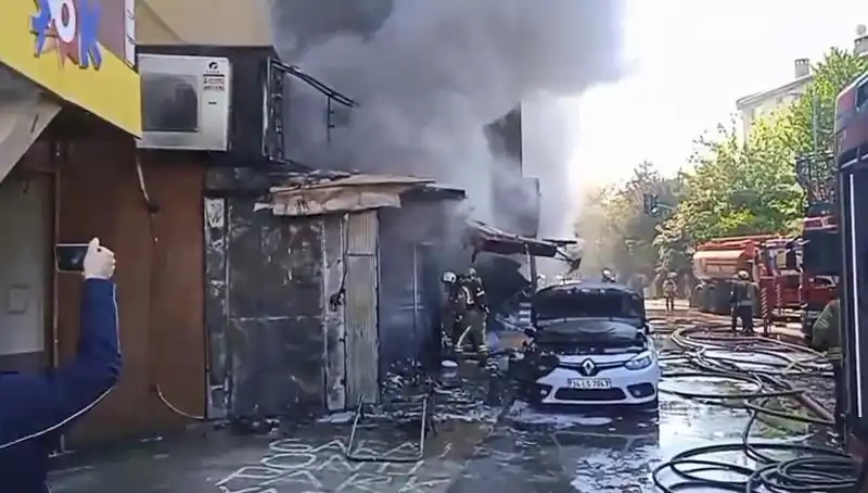 Ümraniye’deki Hediyelik Eşya Dükkanında Korkutan Yangın: Olayın Detayları