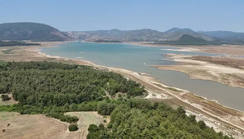 İzmir'de Güvenlik Alarmı: Suç Oranları Geçen Yıla Göre Yüzde 50 Azaldı!