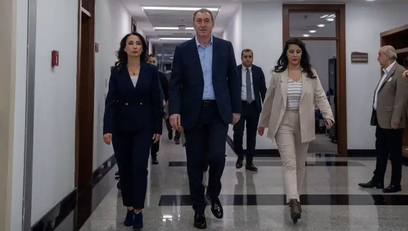 DEM Parti Heyeti, Siyasi Parti Turu ile Halkın Nabzını Yoklayacak