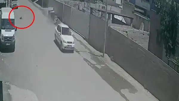 Otomobil Çocuğa Çarpıp Kaçtı: Güvenlik Sorunları Yeniden Gündemde