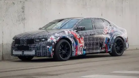 Tam Elektrikli BMW M3, Performans ve Sürüş Deneyimiyle Geleceğe Umut Veriyor