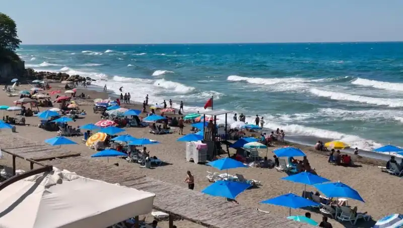 Akçakoca'da Deniz Yasağı: Yaz Tatili Hızla Yaklaşıyor!