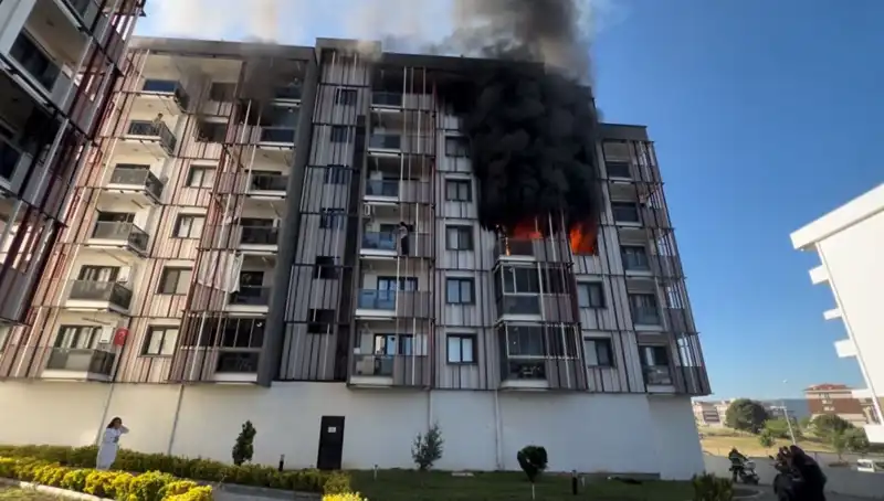Çanakkale'de Yürekleri Ağza Getiren Yangın Olayı