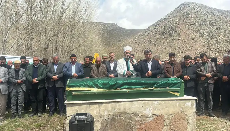 Baba ile Kızlarına Acı Veda: Duygusal Ayrılığın Ardındaki Gerçekler