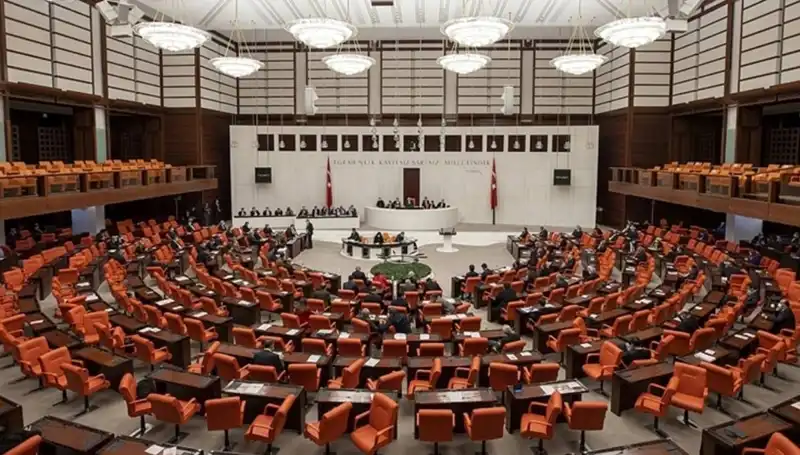 Meclis'te Gıda Zehirlenmesi İddialarına Hasan Turan'dan Çarpıcı Yanıt