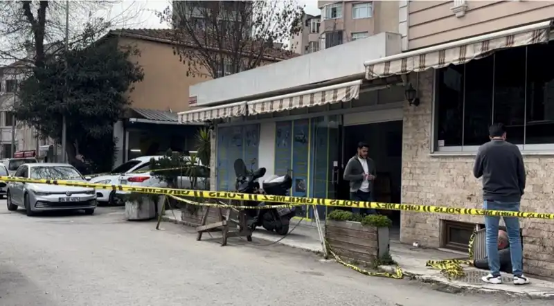 İstanbul'da Oto Tamircisi İş Yerinde Gizemli Ölüm! Neler Yaşandı?