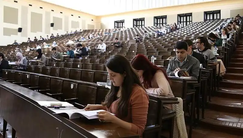 Üniversite Kayıtlarında Son Gün Geldi: Fırsatları Kaçırmayın!