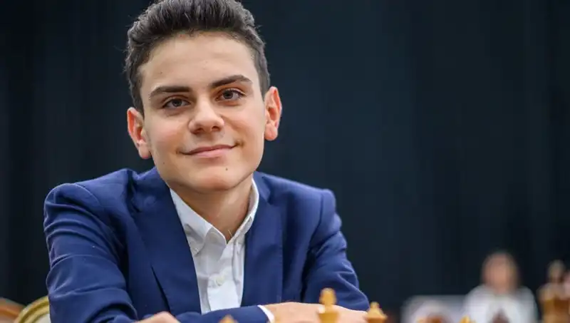 17 Yaşında Tarih Yazdı: İlk Türk Dünya Şampiyonunu Yenen Sporcu