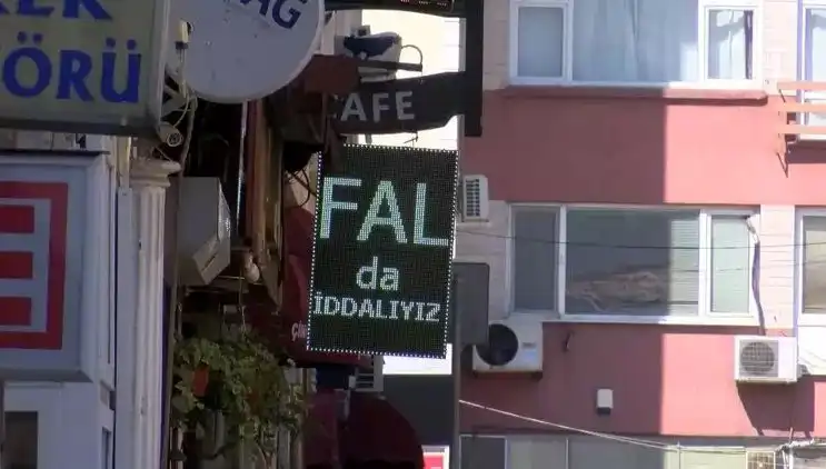 Falcıların Dikkatini Çekecek Cezalar: Para ile Fala Hapis Cezası Geliyor
