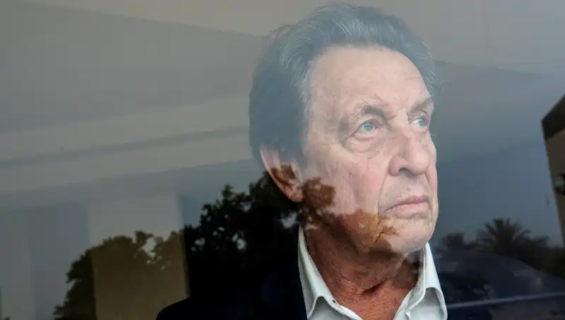 Elon Musk’ın Babası Çarpıcı İtiraflarda Bulundu: “Kızımı Büyücülük İçin Kullanacaklardı”