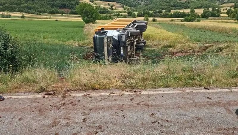Tokat'ta Devrilen Kamyonun Şoföründen Acı Haber: Hayatını Kaybetti