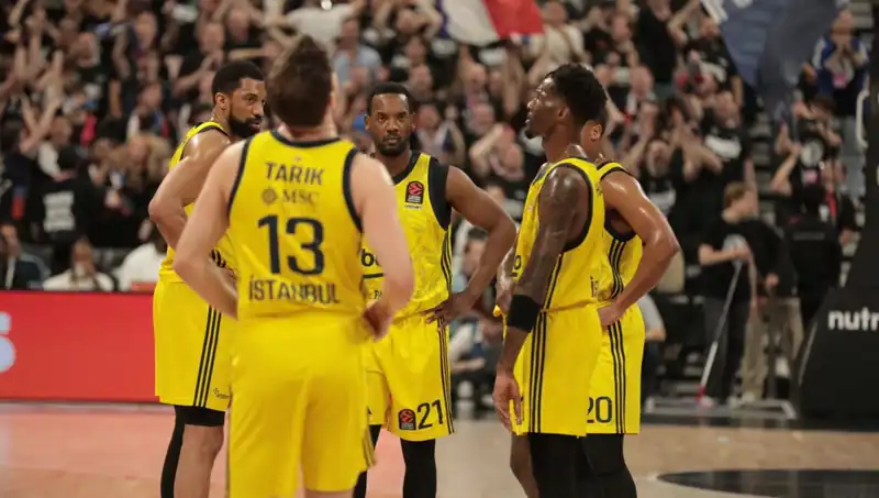 Fenerbahçe, Panathinaikos’u Geçerek Finale Yükselmek İstiyor