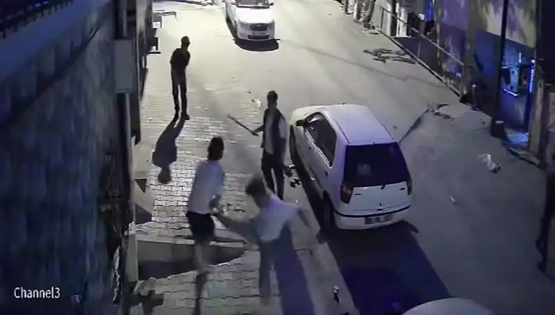 Başakşehir'de Taşlı Sopalı Kavga: Neler Oldu, Olayın Ardındaki Gerçekler