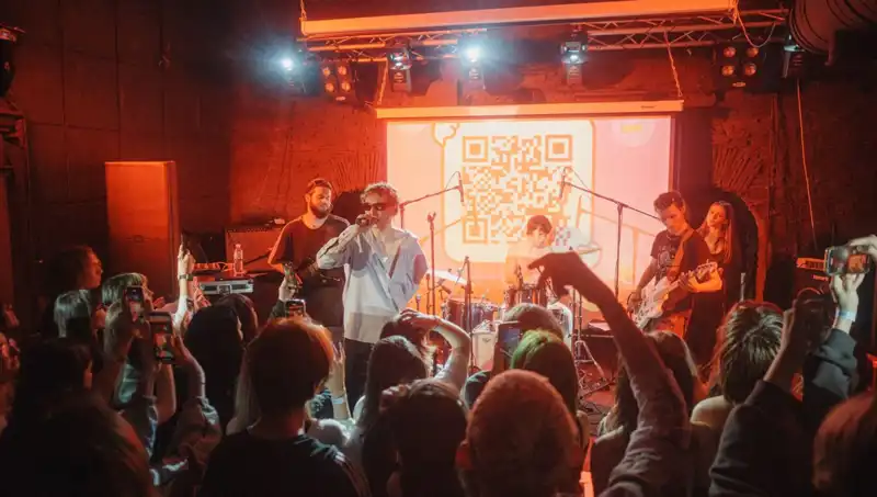 Savaş Ortasında Bir Arada Olmanın Gücü: Konserle Hayat Bulan Şehir