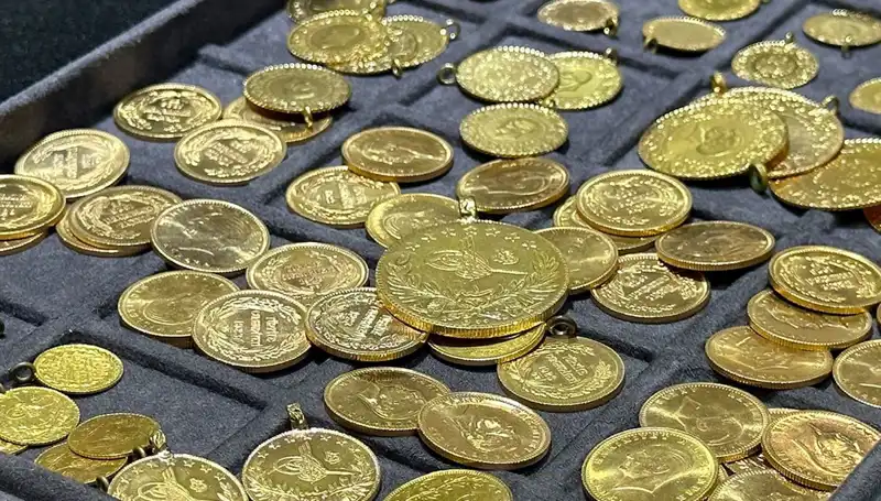 Hafta Sonu Altın Fiyatları: Yükseliş Devam Edecek mi, Düşüş Mü Bekleniyor?