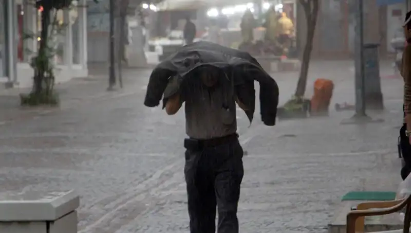 25 İlde Sarı Kodlu Uyarı: Kuvvetli Sağanak Yağmur Kapıda!