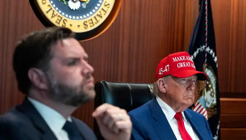 Trump’ın Azil Tasarısı Reddedildi: Politika Arenasında Neler Oluyor?