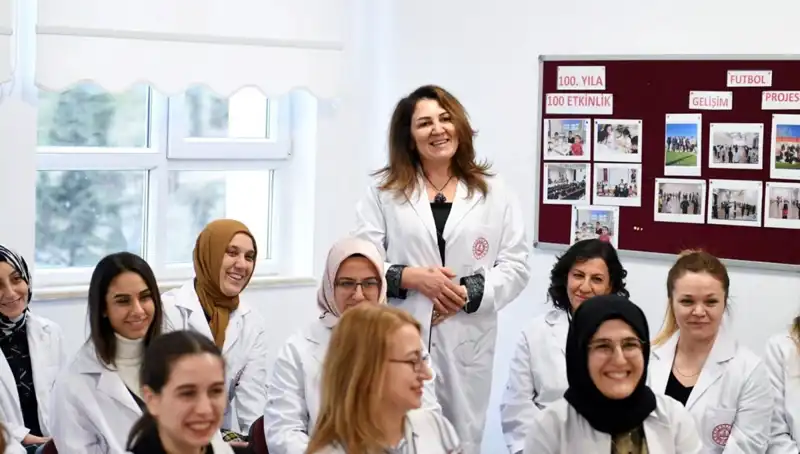 MEB Ücretli Öğretmenlik Başvuruları Başladı: Detaylar ve İlçe Listesi
