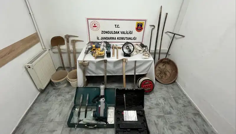 Çaycuma’nın Derinliklerinde Kaçak Kazı: 5 Kişi Yakalandı!