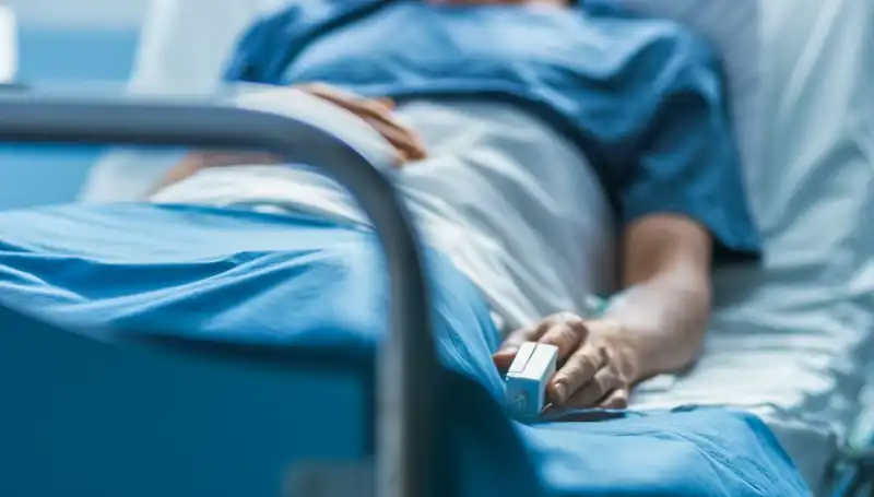 Mide Ağrısı İle Gelen Tehlike: Genç Adamın Ölümü Alarm Verdi